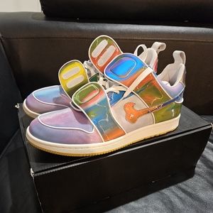 Sia Collective Vultr SK8 McFly Sz 12 worn once. Box damaged